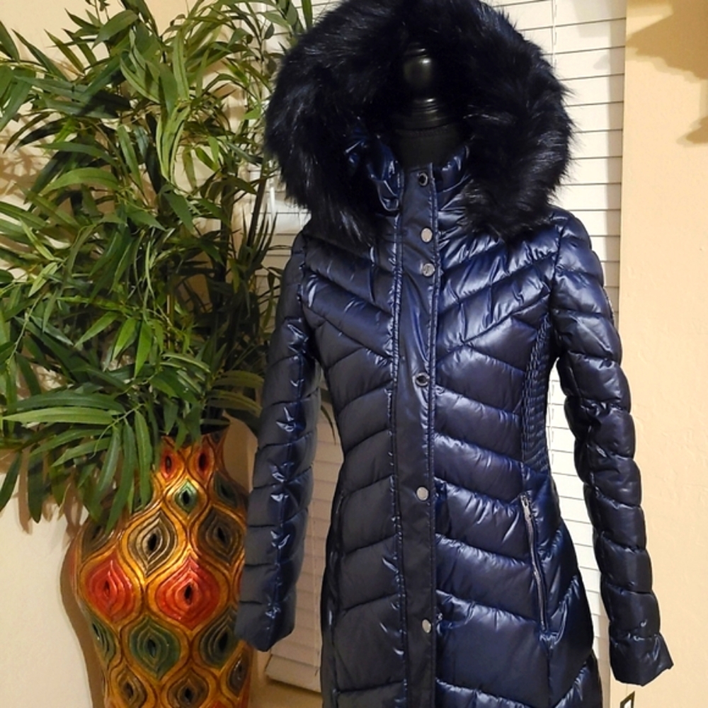 Kenneth Cole Puffer Coat - Picture 3 of 5